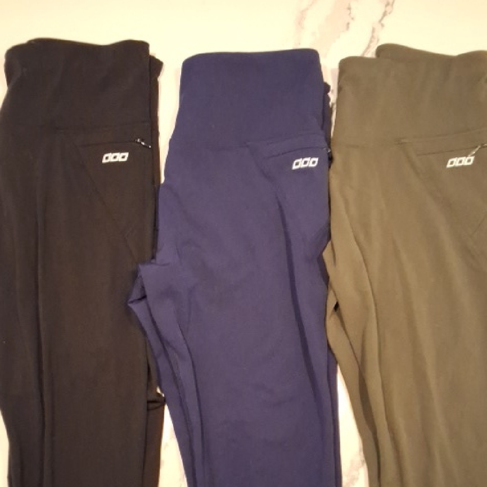 3 Pairs of Lorna James Tech Leggings